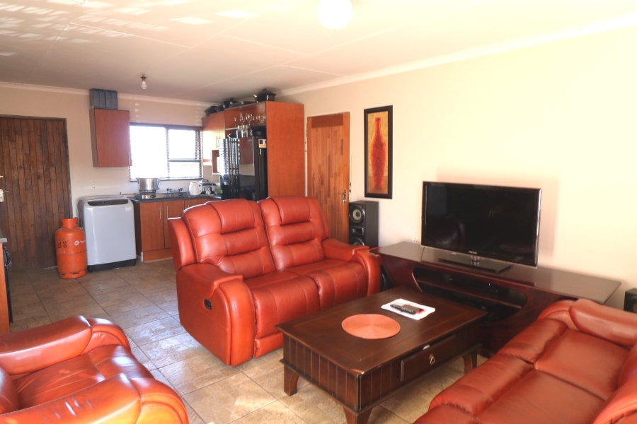 3 Bedroom Property for Sale in Sunnyridge Eastern Cape